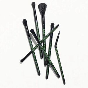 Love Craft beauty set of 7 makeup brushes new in sealed package